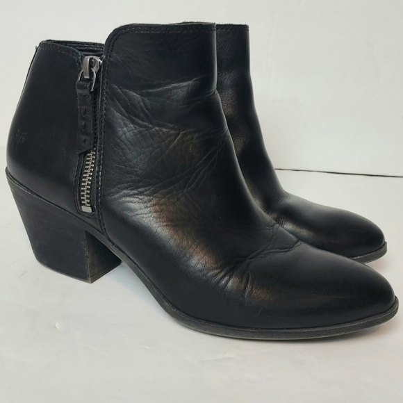 FRYE Judith Ankle Booties Black Leather 7 - Picture 1 of 16